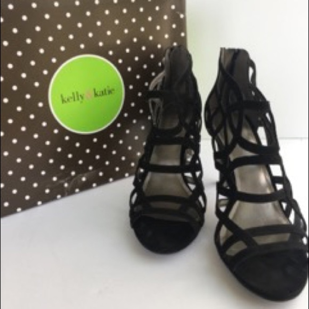 Woman’s Shoes
